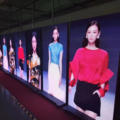 Digital Led Poster Screen 640x1920mm Standing Led Display